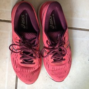 ASICS Women's Gel-Cumulus 20 Running Shoes